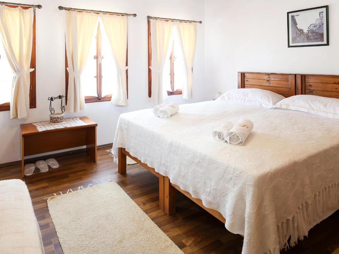Guest House J.Prifti Berat Buitenkant foto