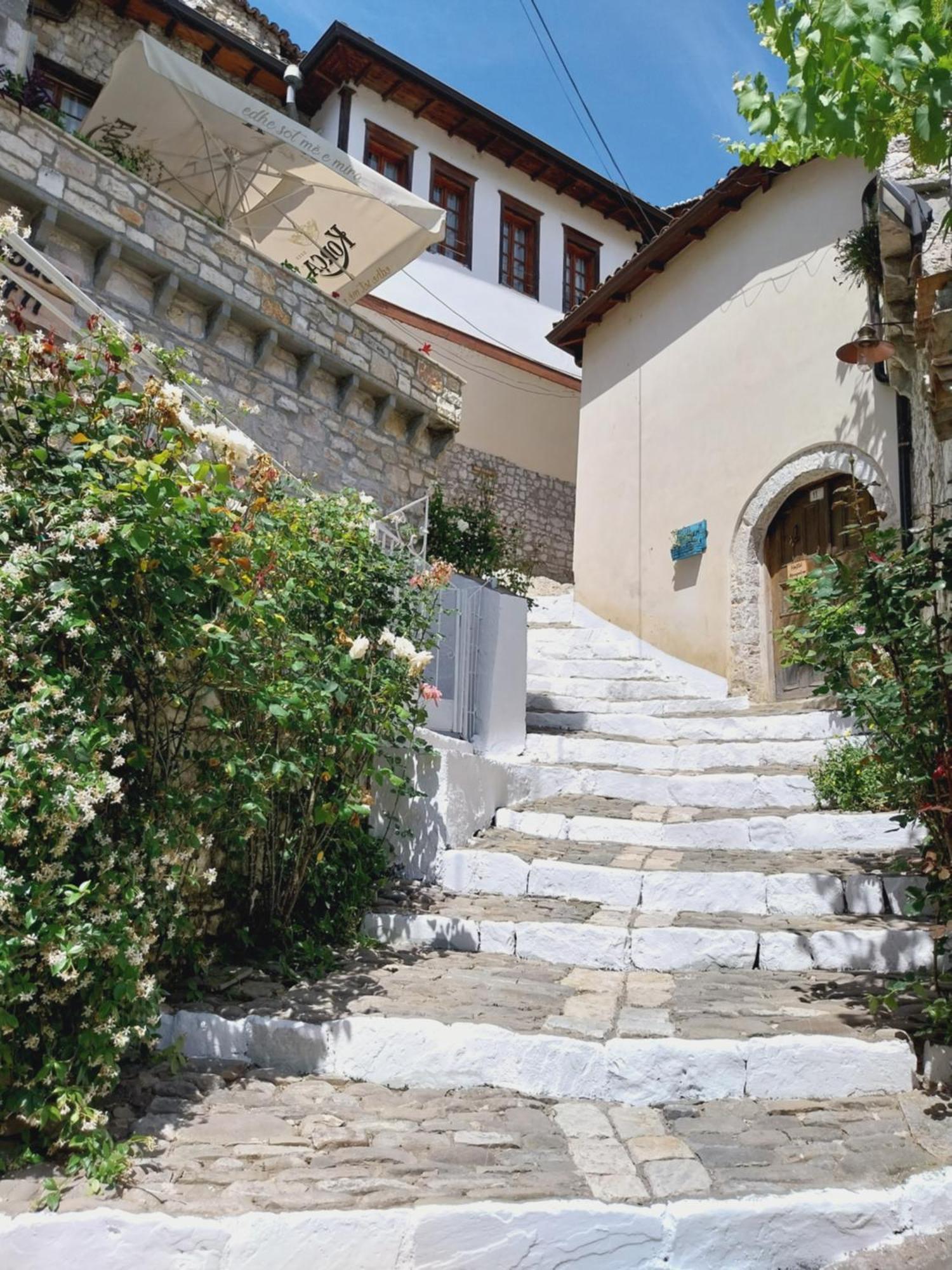 Guest House J.Prifti Berat Buitenkant foto