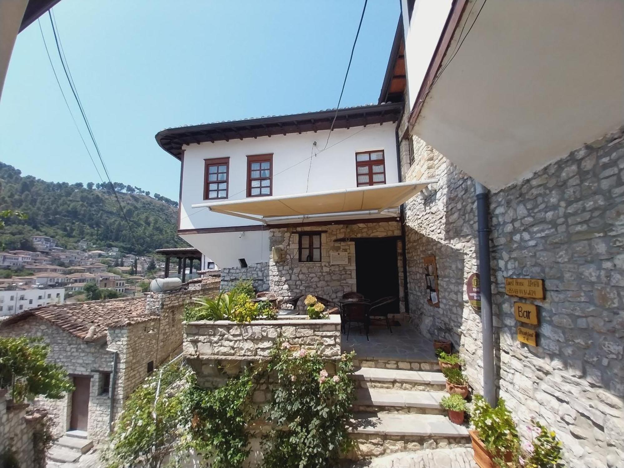 Guest House J.Prifti Berat Buitenkant foto