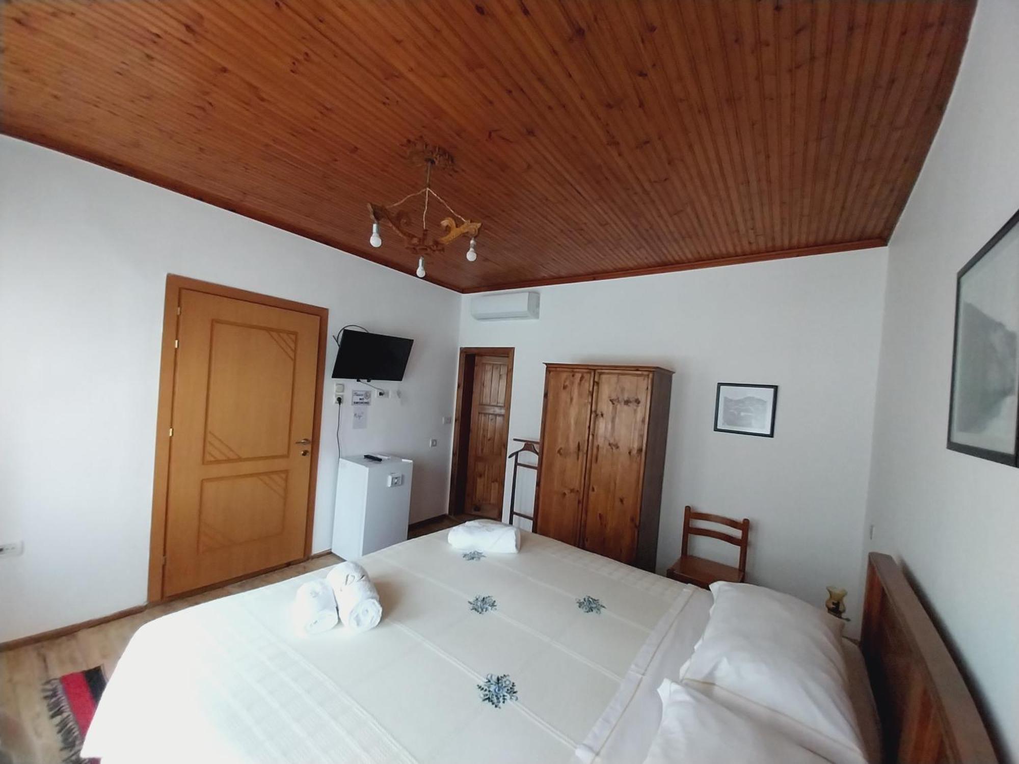 Guest House J.Prifti Berat Kamer foto
