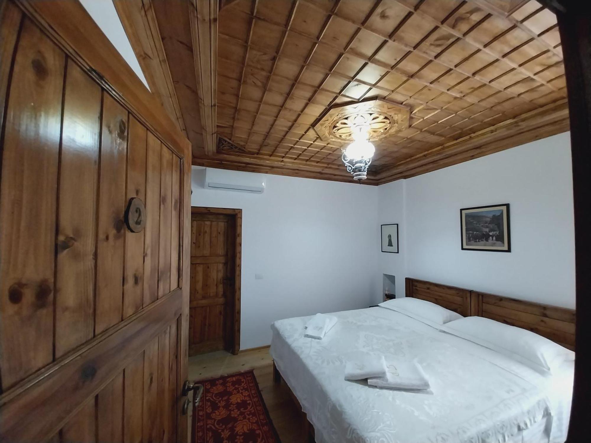 Guest House J.Prifti Berat Buitenkant foto