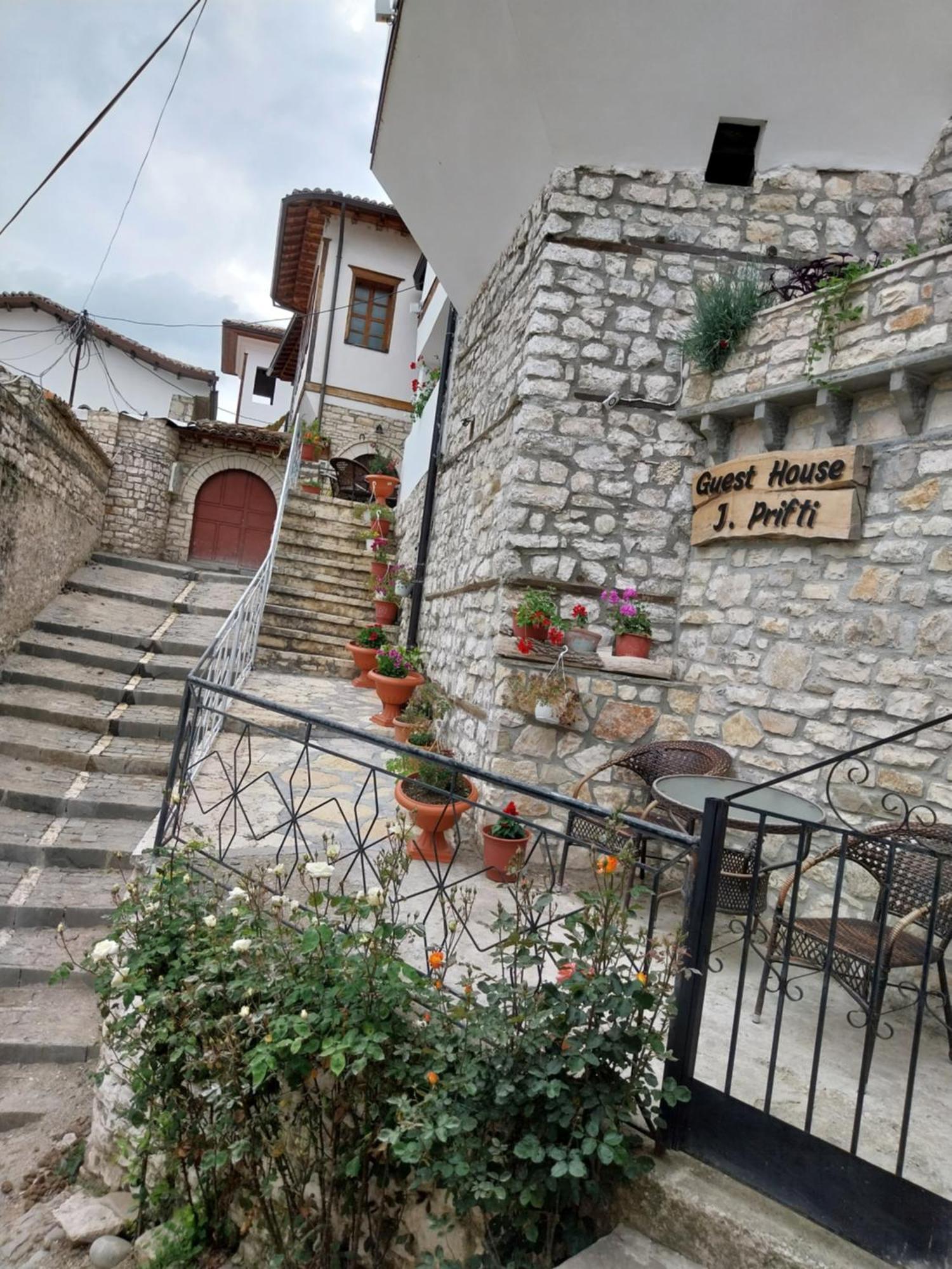 Guest House J.Prifti Berat Buitenkant foto